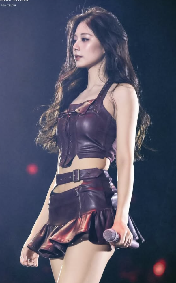 與JYP結束經紀合約之後，子瑜依舊工作滿檔。(翻攝自IG)