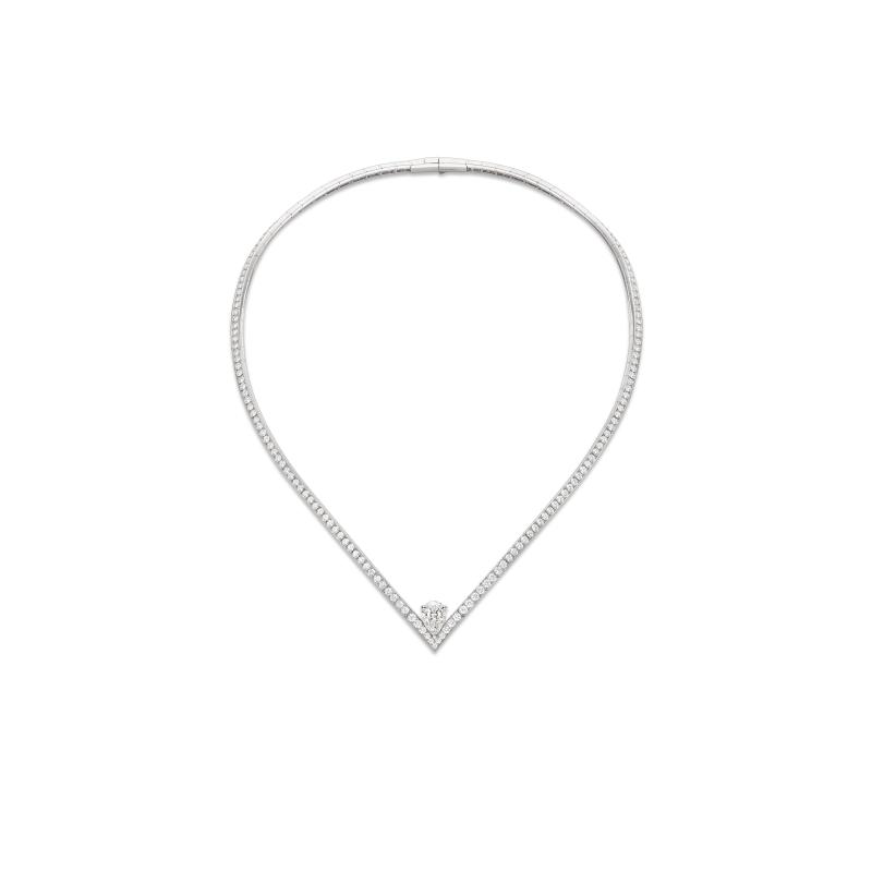 Chaumet Joséphine Aigrette項鍊，以18K白金鑲嵌約1.50克拉梨形鑽石及明亮式切割鑽石，價格依主石條件調整。（Chaumet）