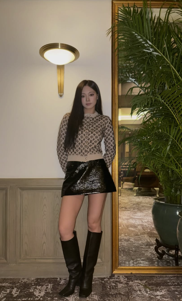 子瑜展現長腿優勢。