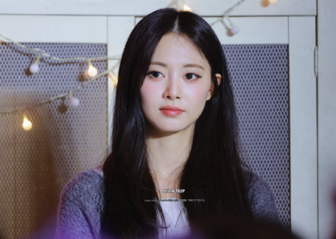 子瑜的「戀愛妝」甜美可愛。(翻攝自Weibo)