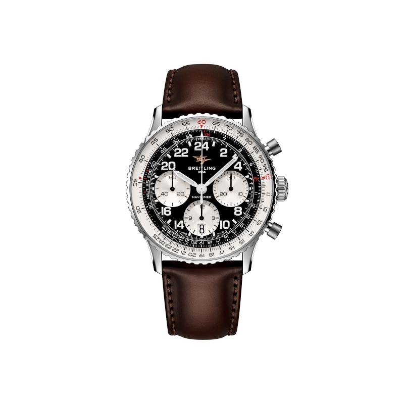 百年靈Navitimer B02 Chronograph 41 Cosmonaute航空計時太空人腕錶，搭載B02手動上鍊機芯，精鋼錶殼、24小時制黑色錶盤、棕色小牛皮錶帶，日期顯示與計時功能，動力儲存約70小時，錶徑41mm，防水深度30米，價格店洽。（BREITLING提供）