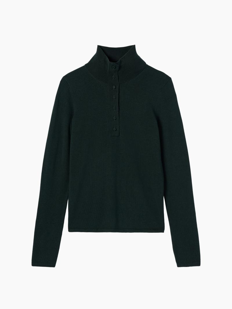 Gap x Victoria Beckham 羊毛高領毛衣（深綠色），2,999元。（GAP提供）