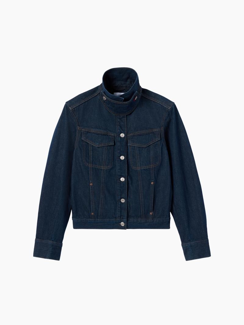 Gap x Victoria Beckham 翻領牛仔外套（深色水洗），3,899元。（GAP提供）