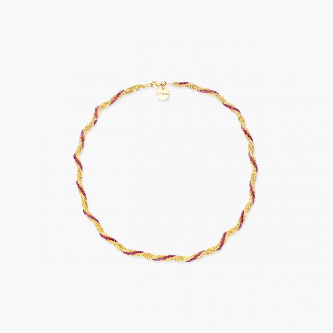 OLIVIA YAO JEWELLERY《Adamas 麻花紅寶石項鍊》，原價8,580元、特價6,006元。