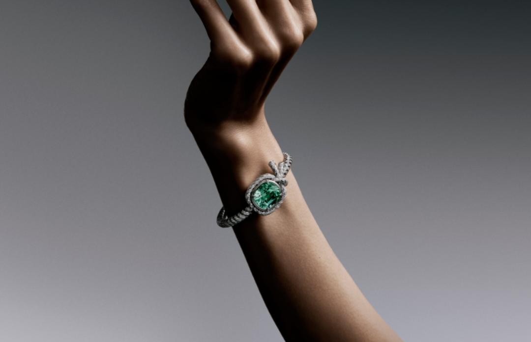 Louis Vuitton Mythica Sirius手鍊，碧璽、藍寶石、祖母綠、鑽石。