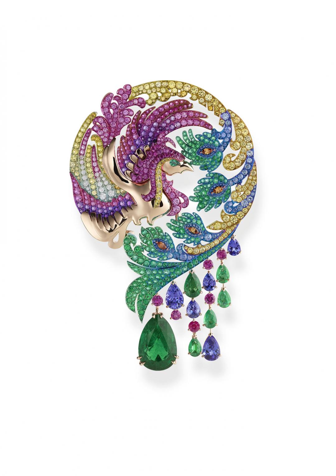 Chopard胸針，祖母綠、坦桑石、橙色藍寶石、紫水晶、鑽石、粉紅彩鑽。