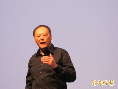 自由廣場》紅色資本的誘惑