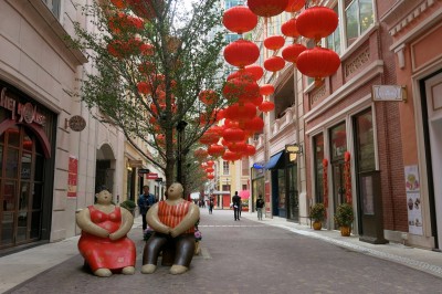 超A評論》香港商場圍城與臺南舊市區新商店