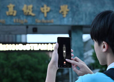 自由開講》師生約法三章讓手機使用更趨人性化