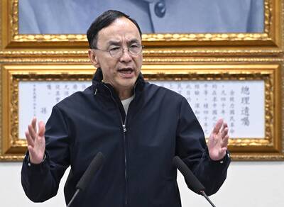 名家分享~顏擇雅》「蟾蜍」辱稱，是對台灣民主的攻擊