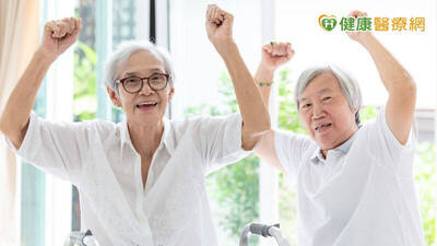 健康醫療網》「微笑、舉手、說你好」 腦中風治療不能等，從控制血壓開始