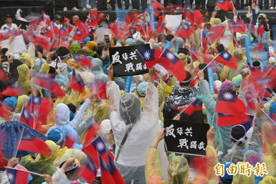 話說李筱峰》一群不知啥是獨裁的人在反獨裁