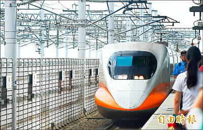 自由開講》一紙新規劃出的文明底線：高鐵走道禁坐令的省思