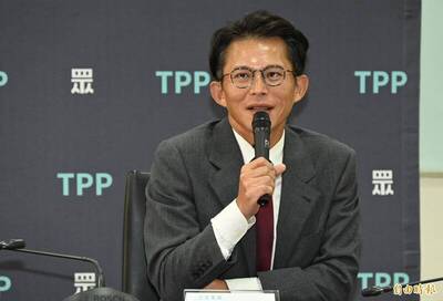 黑暗流浪者》養狗仔、募駭客 黃國昌到底有多卑劣？