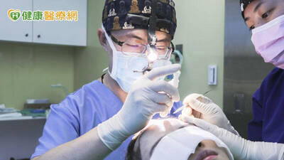 健康醫療網》掉髮年輕化！ 壓力、作息不穩都可能是關鍵 醫師解析植髮選擇與保養重點