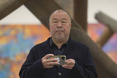 一個律師的筆記本》「異見藝術家」大轉彎 談艾未未的「褒中貶德」