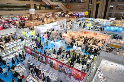 自由開講》書頁裡的防衛線：從書展人潮看見台灣的真實力量