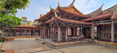 林健正專區》鹿港龍山寺：保存郭新林彩繪藝術的機會