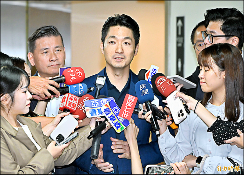 社論》蔣市長DQ「蔣總統」