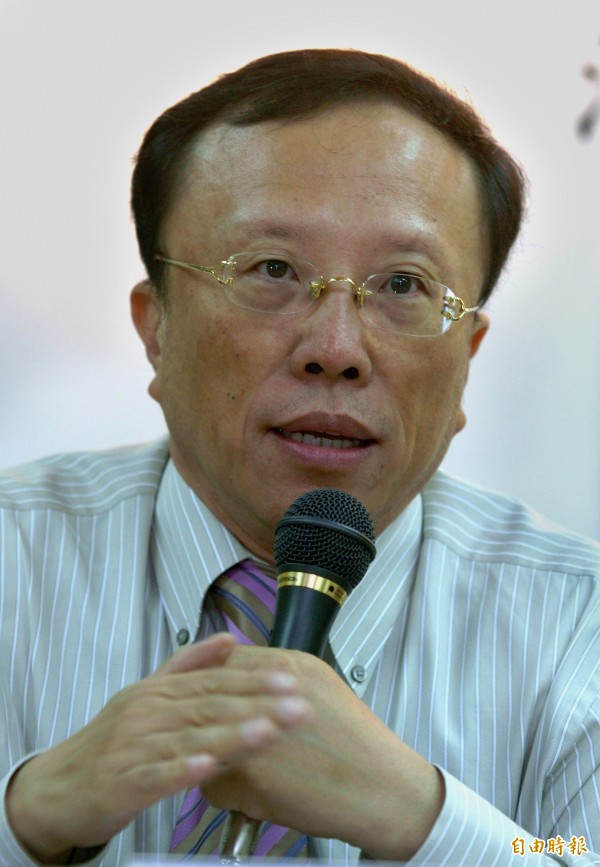 洪裕宏(見圖)教授認為,新自由主義市場經濟和一夫一妻家庭制度是造成生育率低的主要原因。(資料照,記者廖振輝攝) 洪裕宏(見圖)教授認為,新自由主義市場經濟和一夫一妻家庭制度是造成生育率低的主要原因。(資料照,記者廖振輝攝)
