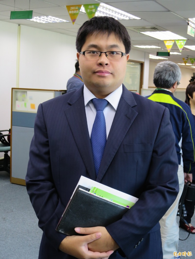 律師黃帝穎認為，馬英九違法免除遠雄「營運權利金」，使遠雄獲得條件更優之「契約利益」，馬英九圖利犯罪已經完成。〔資料照，記者陳慧萍攝〕