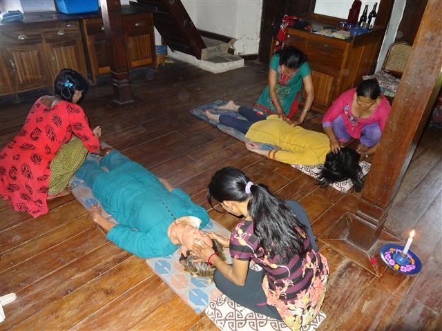 舞蹈、新體驗、玩樂，這些對於她們的壓力釋放都極有幫助（作者提供）