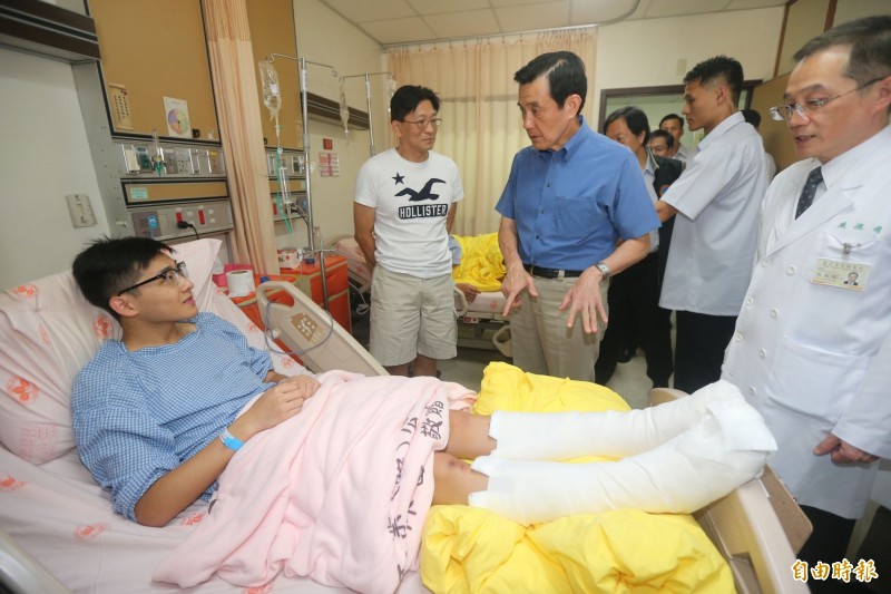歷經八八風災小林村滅村、高雄氣爆、八仙樂園的塵爆意外事件，台灣政府仍「還沒有」深刻體認到災害管理機制的必要性，而這些意外，那一件不是在馬總統任內？（台北市攝影記者聯誼會提供）