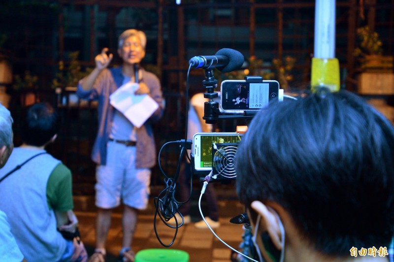 理性的知識分子，在中國是很寂寞的。但是在台灣呢？（記者王藝菘攝）