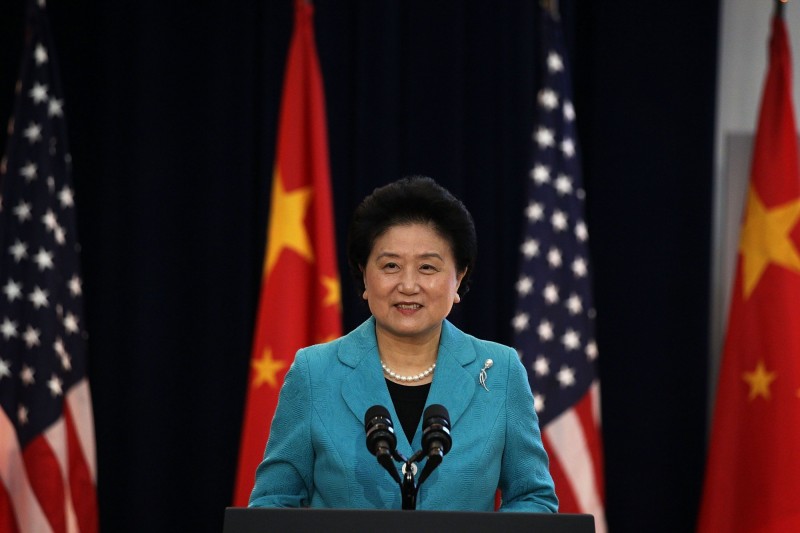 中國在三個軌道的對話主持人，如楊潔篪在《外交政策》、汪洋在《華爾街日報》、劉延東（圖）在《今日美國報》分別撰文。中國高官在美國媒體撰文，無非是利用機會，對美國打宣傳戰。（AFP）