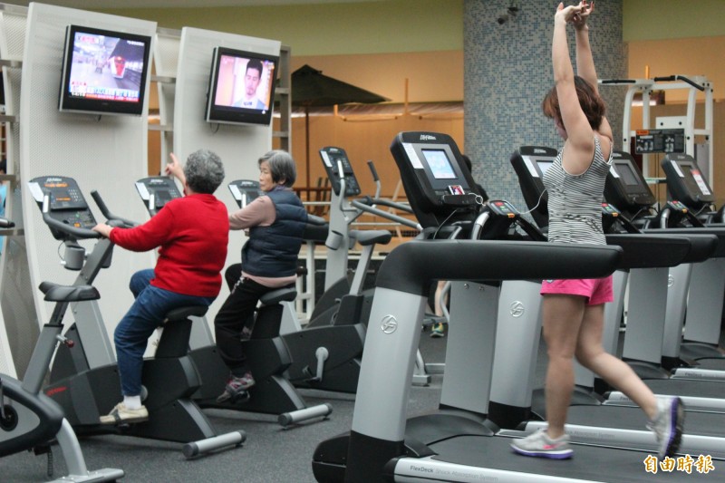 別以為運動一定會瘦下來，其實運動消耗的熱量遠不如我們想像地多。（記者黃美珠攝）
