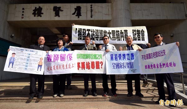 針對台中教師拒站導護，有家長團體抗議，擔憂會有骨牌效應。（資料照，記者羅沛德攝）