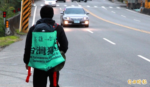 天然獨世代的越年輕選民，越不接受所謂兩岸同屬一中。（資料照，記者鄭鴻達攝）