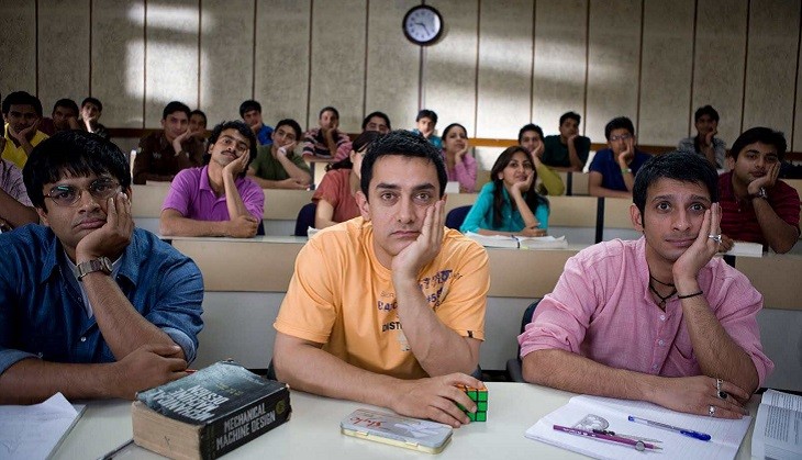 寶萊塢電影《三個傻瓜》借用著名的印度理工學院（IIT）為背景，討論三位「傻瓜」學生的求學及生活歷程。（http://images.catchnews.com/）