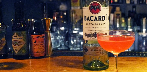 以蘭姆酒調製的「Santiago」。（圖：La Petite Chambre小房間）