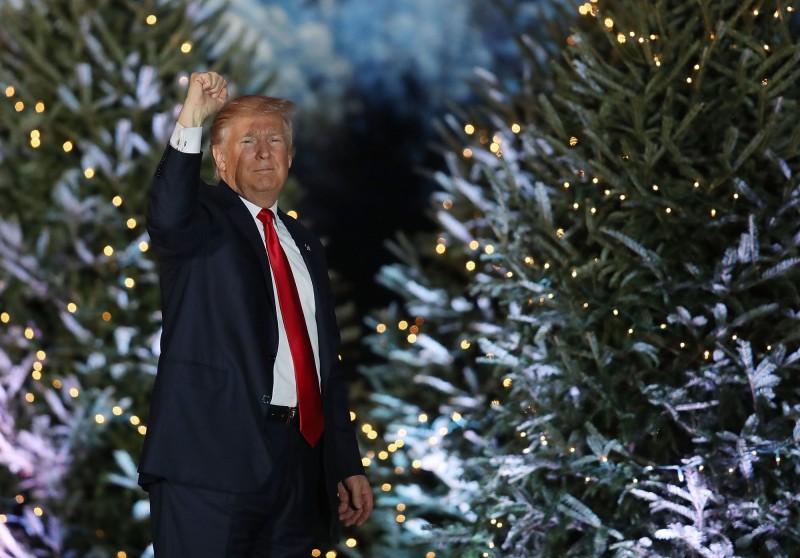 川普凡事都要爭到底的個性，喜歡把每件事當作一個談判，談判中最重要的關鍵就是貶低你的對手；在商業談判之中，他從不放棄，永遠想辦法擊敗對手。川普在選舉中，一直強調要如何打敗競爭者，贏回美國。（AFP）