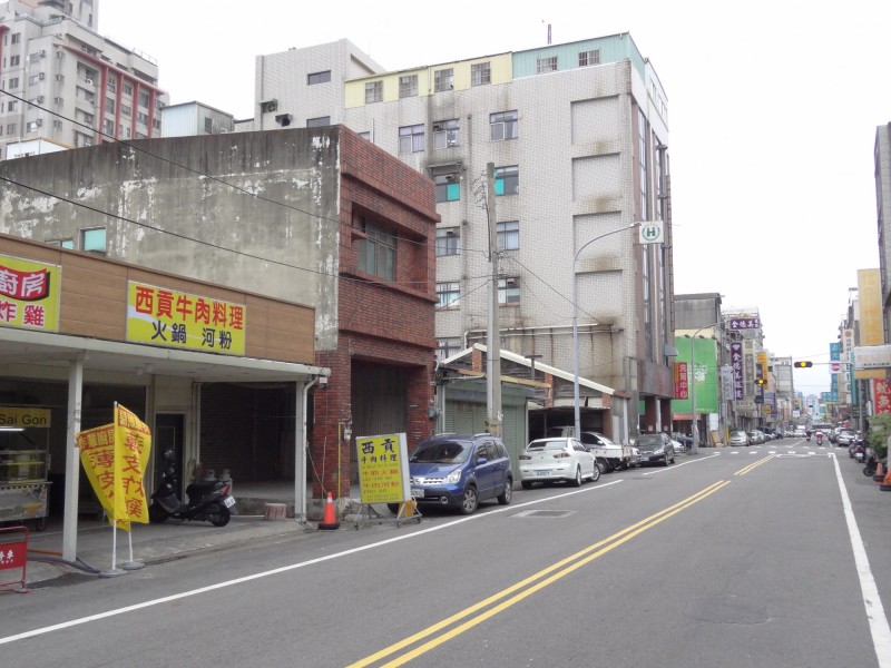 竹南光復路上的西貢牛肉料理餐廳。（圖：作者提供）