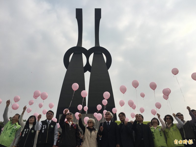 老師說：我問學生知不知道為什麼二二八要放假？（資料照，記者黃淑莉攝）