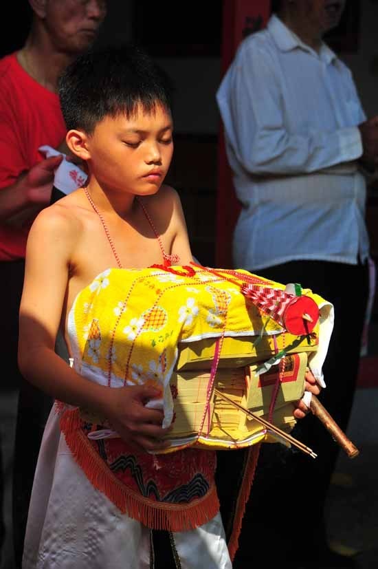 乩童晉桶盤（公司）