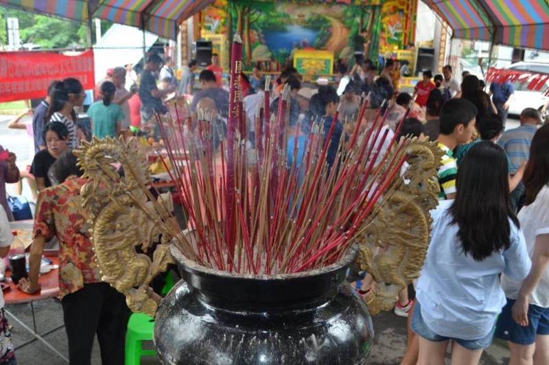 香火是神明靈力的根源，沒有香火就沒有靈力（陳韋誠攝）