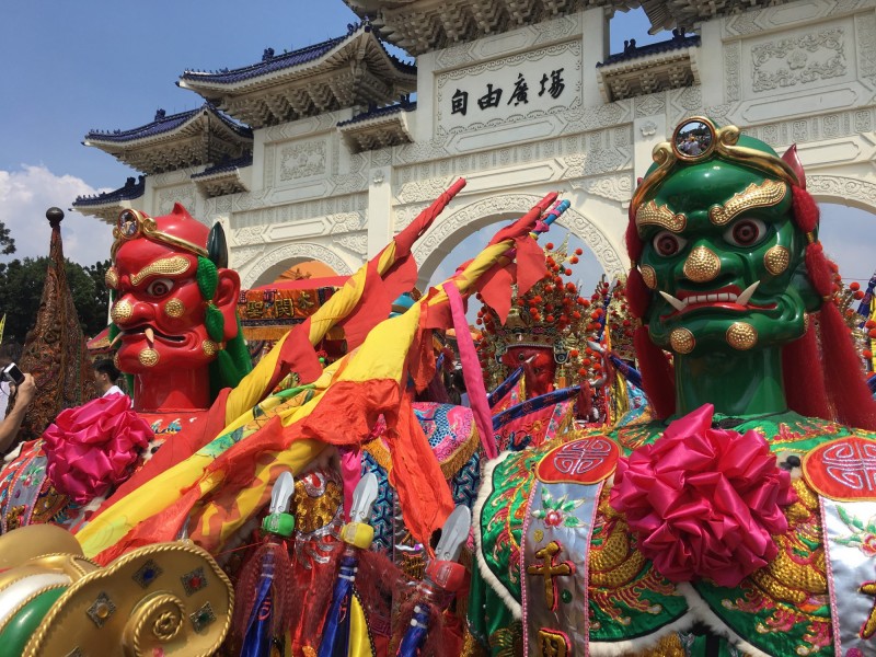 宮廟上凱道事件從頭到尾沒有人批評政府在「滅香」，整個請願活動於6月底集結，7月初發布四點訴求直到今日，從來沒有人控訴政府在滅香，而是不斷訴求要宮廟自主。（資料照，中央社）