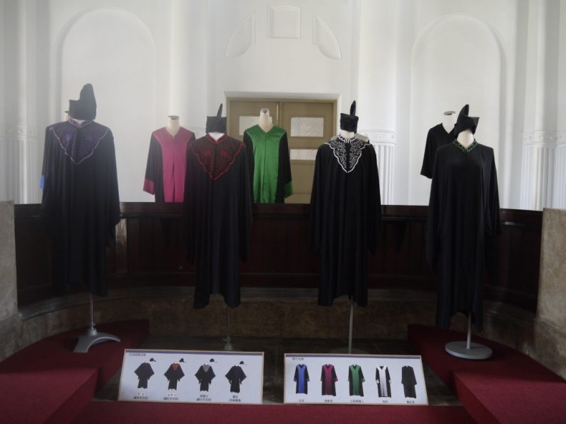 日治時期司法官的法袍。