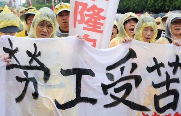 台灣的工時長度在全球已經十分靠前但人民卻無法感受到生活變好。（資料照，記者劉信德攝）