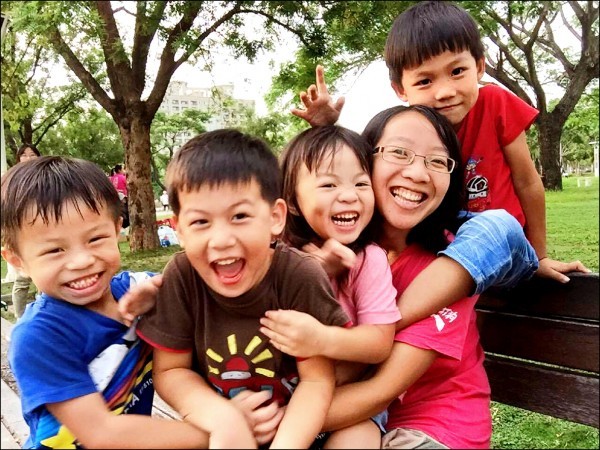 台灣國內對於兒童權利保障的法律，最直接的專法就是《兒童及少年福利與權益保障法》。（資料照，記者黃佳琳翻攝）