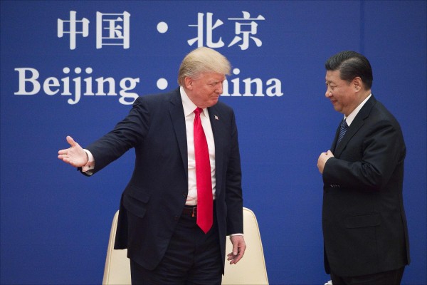 美國川普政府計畫週一公布國家安全戰略,強調對美國的安全威脅,主要來自中國和俄羅斯兩個「修正主義強權」,尤其中國遂行「經濟進犯」(economic aggression),挑戰以規則、法治為基礎的世界經濟秩序。(法新社) 美國川普政府計畫週一公布國家安全戰略,強調對美國的安全威脅,主要來自中國和俄羅斯兩個「修正主義強權」,尤其中國遂行「經濟進犯」(economic aggression),挑戰以規則、法治為基礎的世界經濟秩序。(法新社)