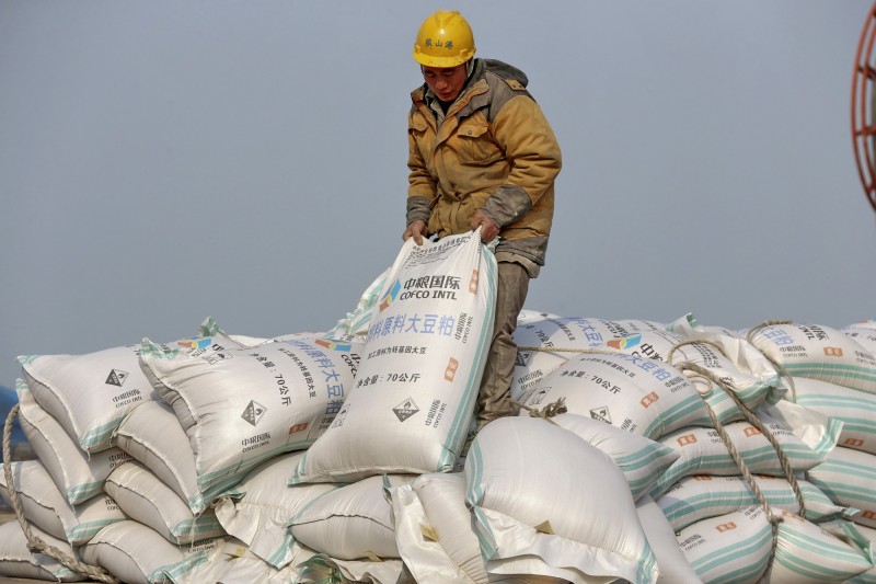 中國的出招自有其戰略考量，祭出大豆牌，源於佈局、戰略和可替代性；另中國需求的玉米進口，亦已逐漸去美國化。（AP）