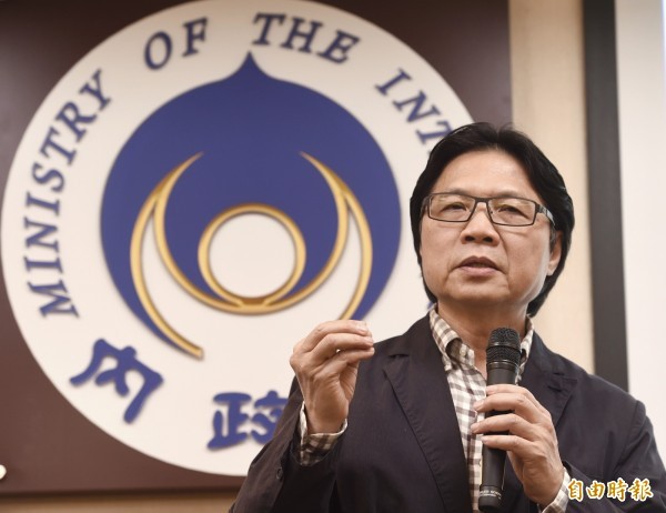 藍委先抓內政部長葉俊榮作墊背，一口氣要清查19位學界政務官；又拿教育預算要脅，天天要部長來立院報告。（資料照）