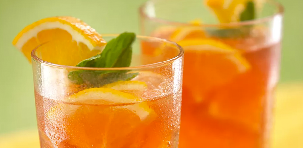 使用Bourbon Whiskey調製的Georgia on My Mind。（圖：the spruce eats & cocktations）