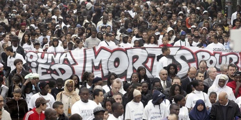 哀悼抗議活動。（路透社）