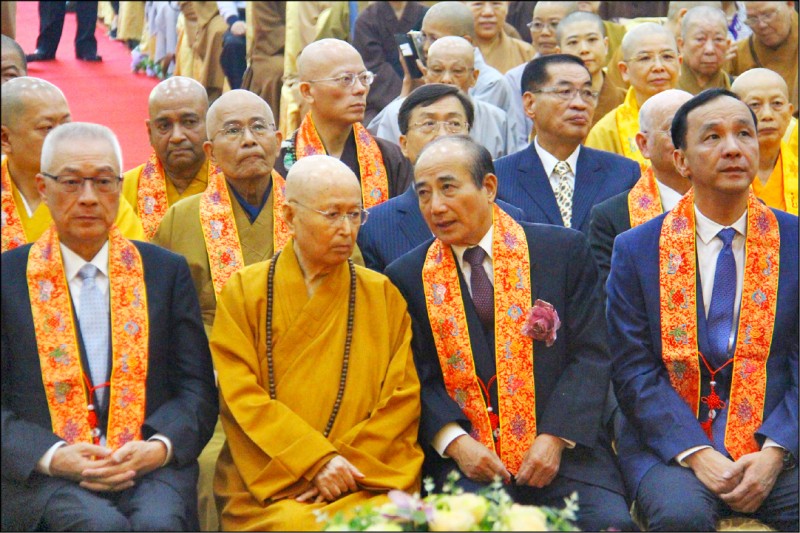 國民黨正在上演「三個太陽鬩牆」戲碼。（資料照）