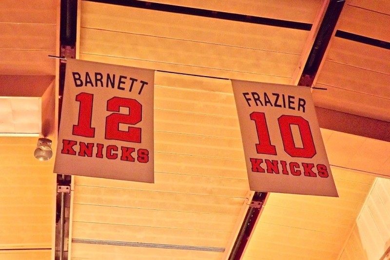 紐約尼克隊隊史唯二兩次總冠軍是由Walt Frazier和Dick Barnett領軍的1969與1972年球隊。（圖：作者提供）